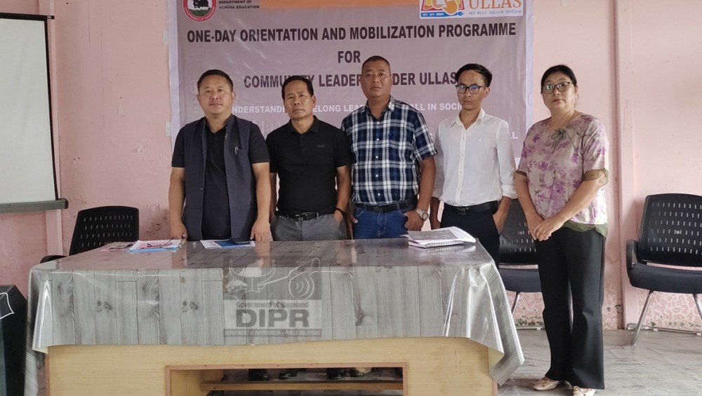 DC Tseminyu, Japheth Woch with other officials during 1-day orientation and mobilisation programme for community leaders under Understanding Lifelong Learning for all in Society (ULLAS) held at EBRC Training Hall Tseminyu on June 11. (DIPR Photo)